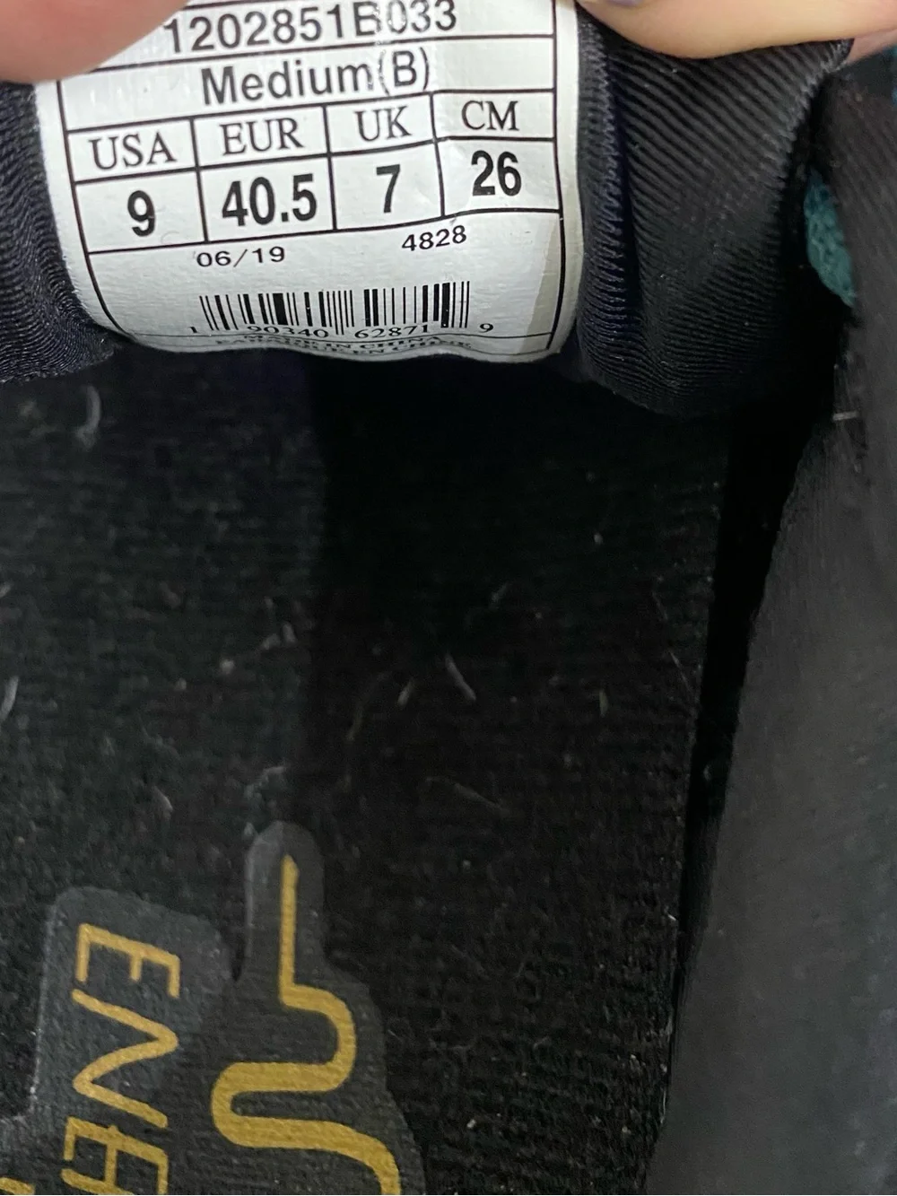 Brooks lightweight knit